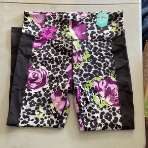 Women’s exercise pants